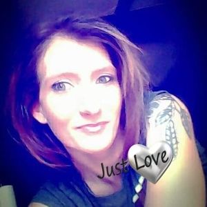 Meet your Posher, Dena